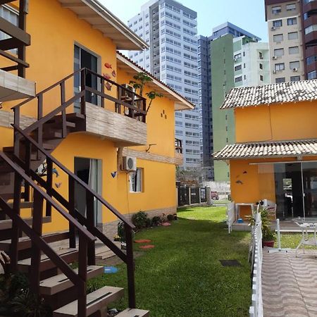 Cozinha Equipada Em Apartamento Para Alugar Em Torres Rs Exterior photo