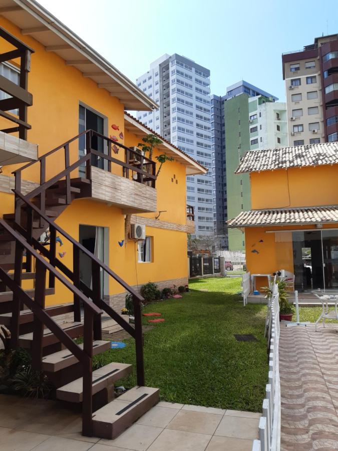 Cozinha Equipada Em Apartamento Para Alugar Em Torres Rs Exterior photo