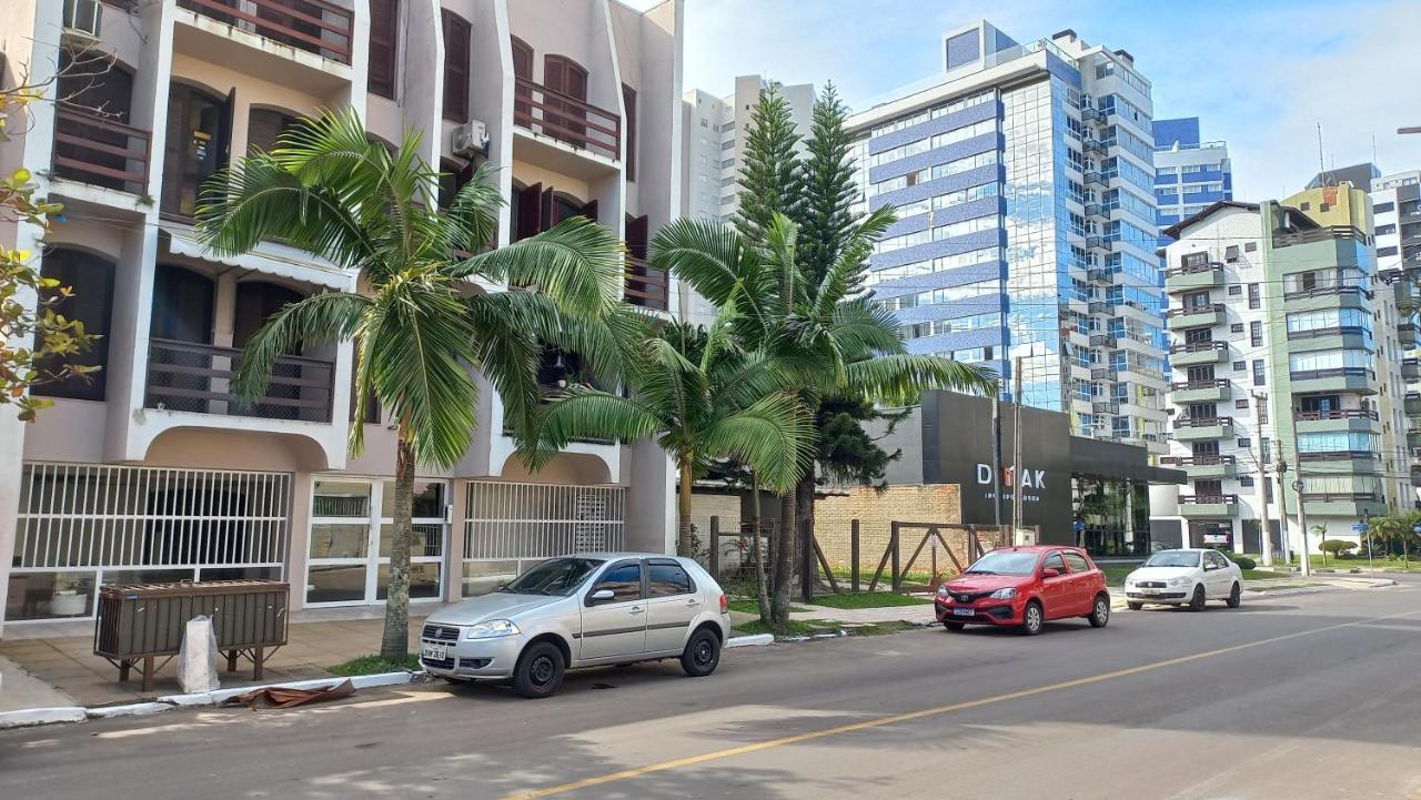 Cozinha Equipada Em Apartamento Para Alugar Em Torres Rs Exterior photo