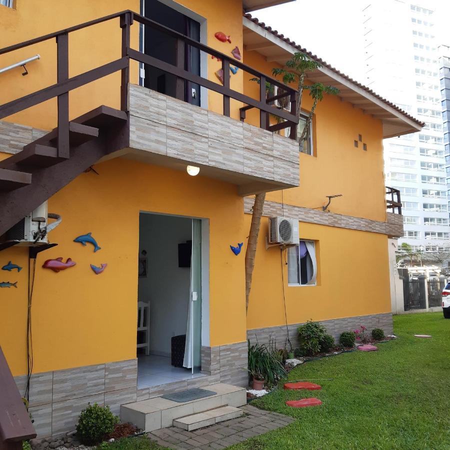 Cozinha Equipada Em Apartamento Para Alugar Em Torres Rs Exterior photo